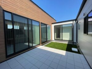 中庭を囲む ロの字の平屋 株式会社翼創建 Staff Blog 中庭を囲む ロの字の平屋 株式会社翼創建 Staff Blog